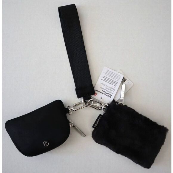 Lululemon LW9FROS Black Dual Pouch Wristlet *Plush Fleece - Picture 1 of 8